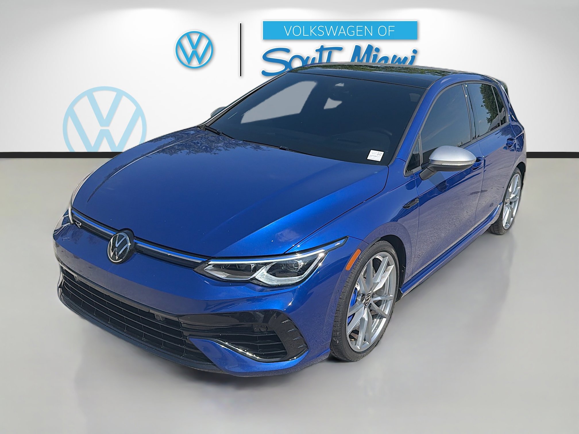 Used 2024 Volkswagen Golf R AWD/4WD image 3