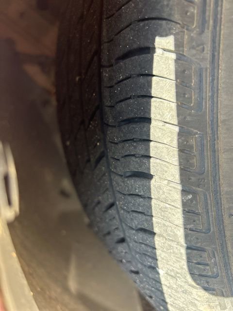 Used 2015 Chrysler 200 Limited FWD image 11