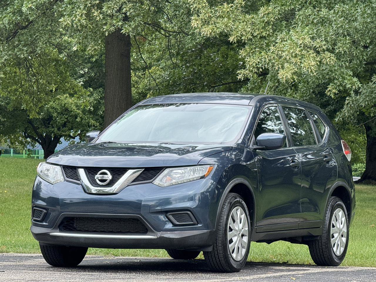 Used 2016 Nissan Rogue S AWD/4WD image 2