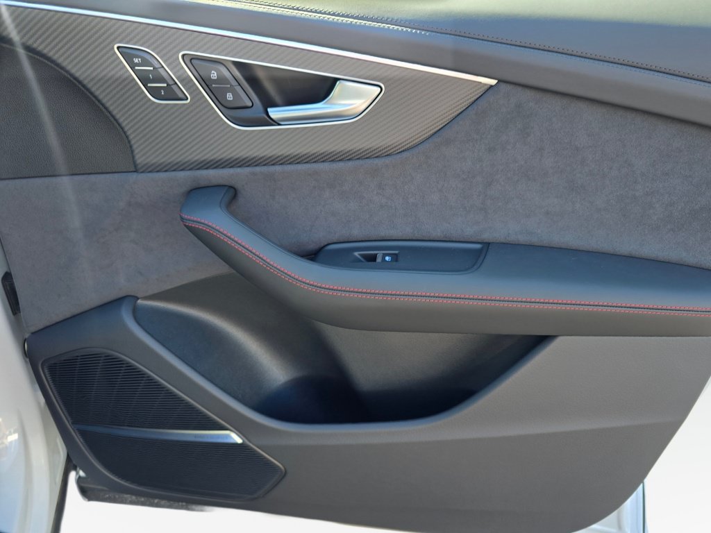 New 2026 Audi SQ8 Prestige AWD/4WD image 25