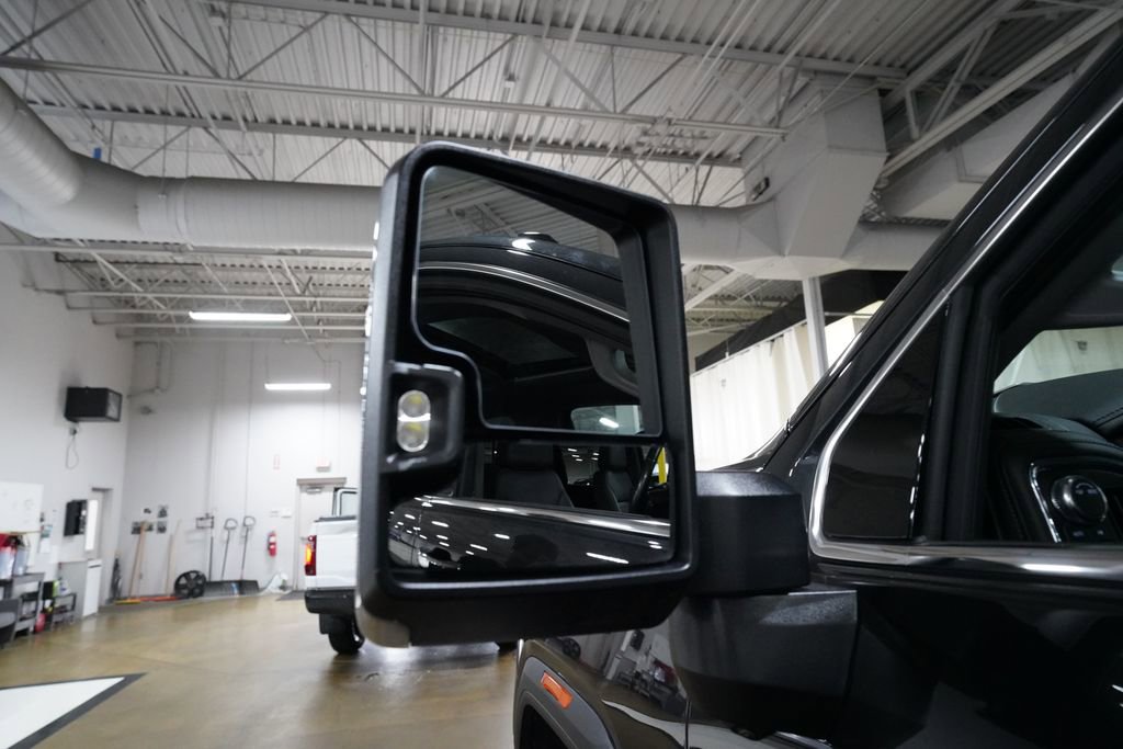 Used 2021 GMC Sierra 3500 Denali w/ Denali Ultimate Package image 24