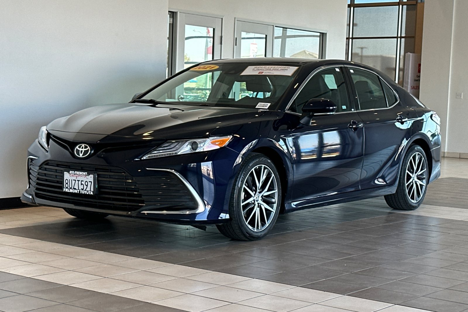 Used 2021 Toyota Camry XLE FWD image 8