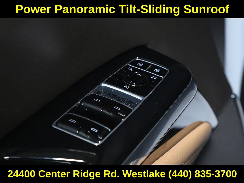 Used 2026 Cadillac Escalade Luxury w/ LPO, Floor Liner Package AWD/4WD image 17