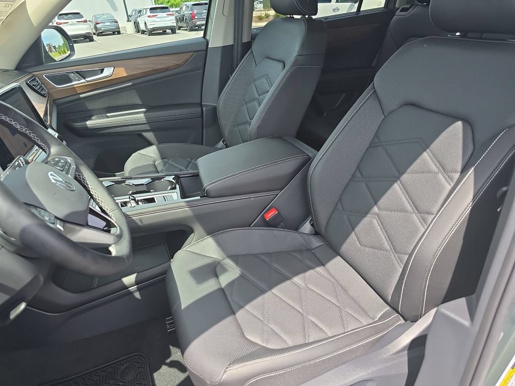 New 2026 Volkswagen Atlas SE FWD image 13