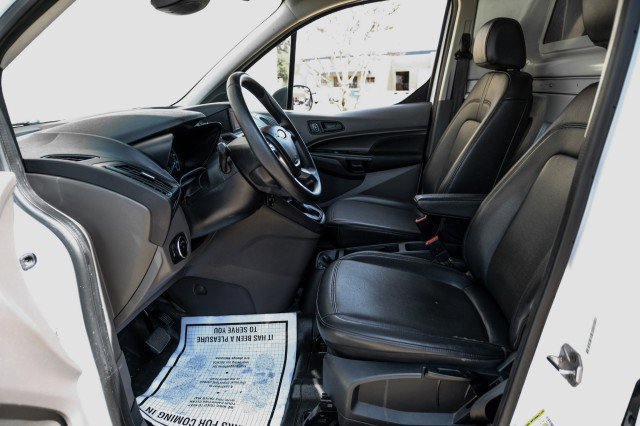 Used 2023 Ford Transit Connect XL image 3