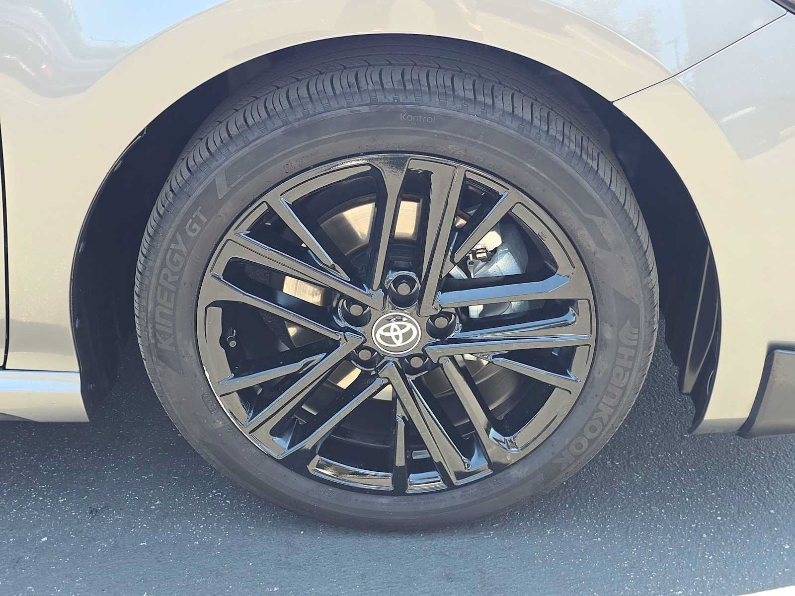 Certified 2026 Toyota Camry SE FWD image 9
