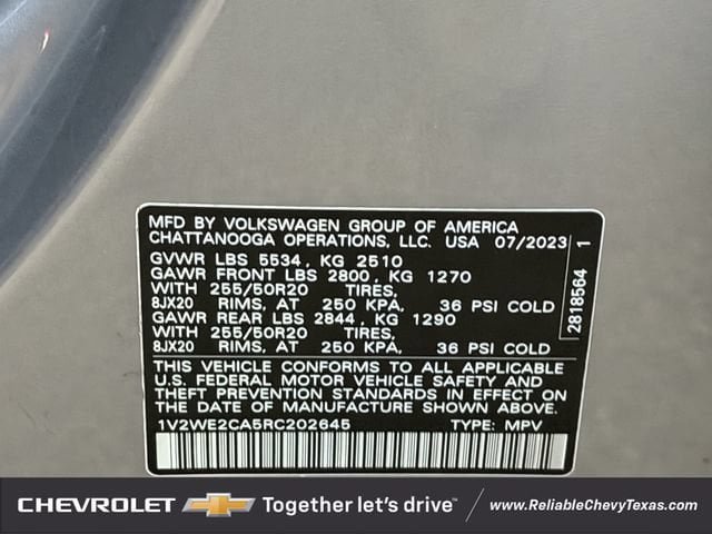 Used 2024 Volkswagen Atlas Cross Sport SE FWD image 35