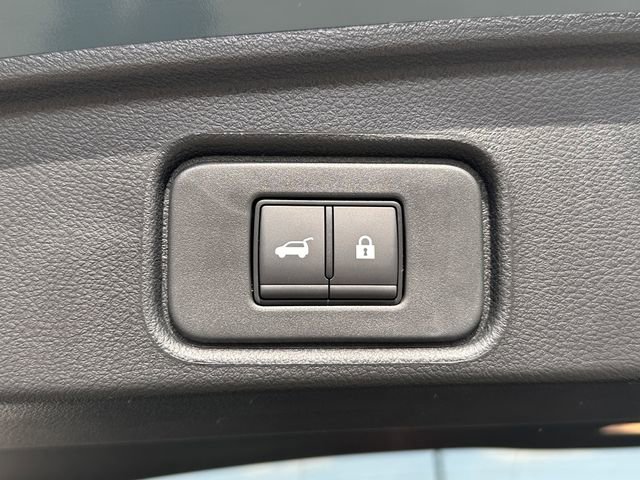 New 2026 Nissan Pathfinder SL AWD/4WD image 15