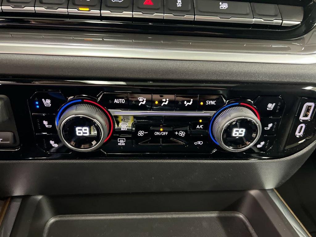 New 2026 Chevrolet Silverado 3500 High Country w/ High Country Premium Package AWD/4WD image 12
