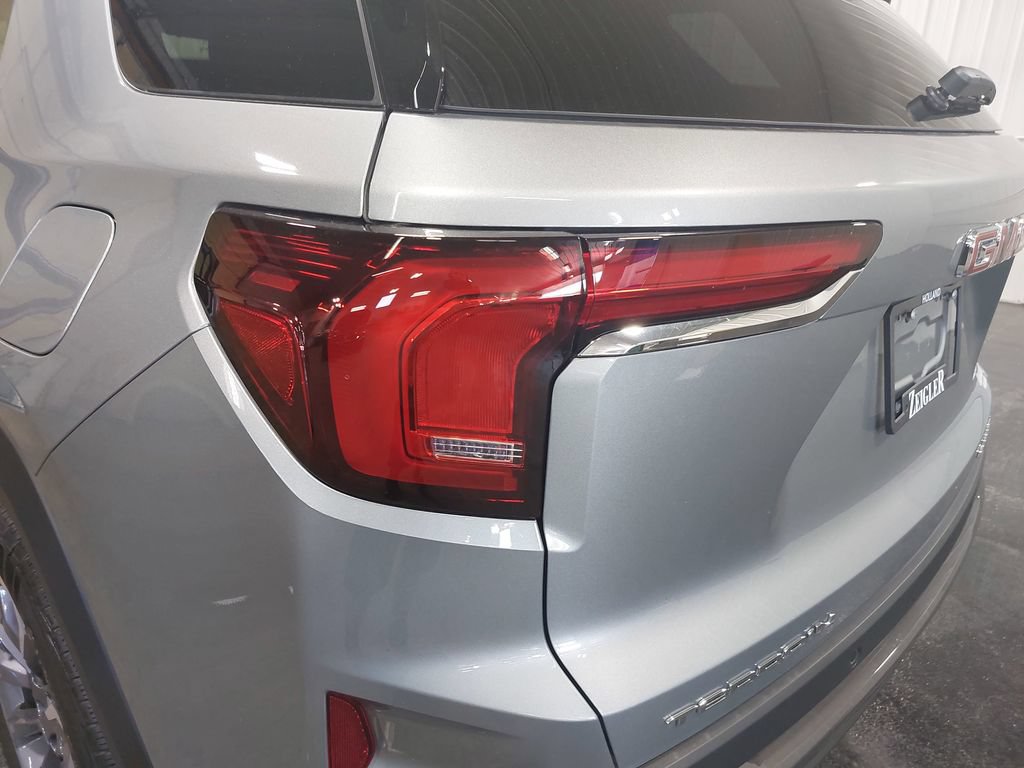 New 2026 GMC Terrain Elevation w/ Elevation Premium Package FWD image 36