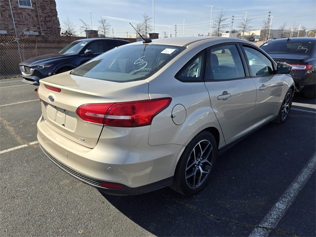 Used 2017 Ford Focus SEL image 7