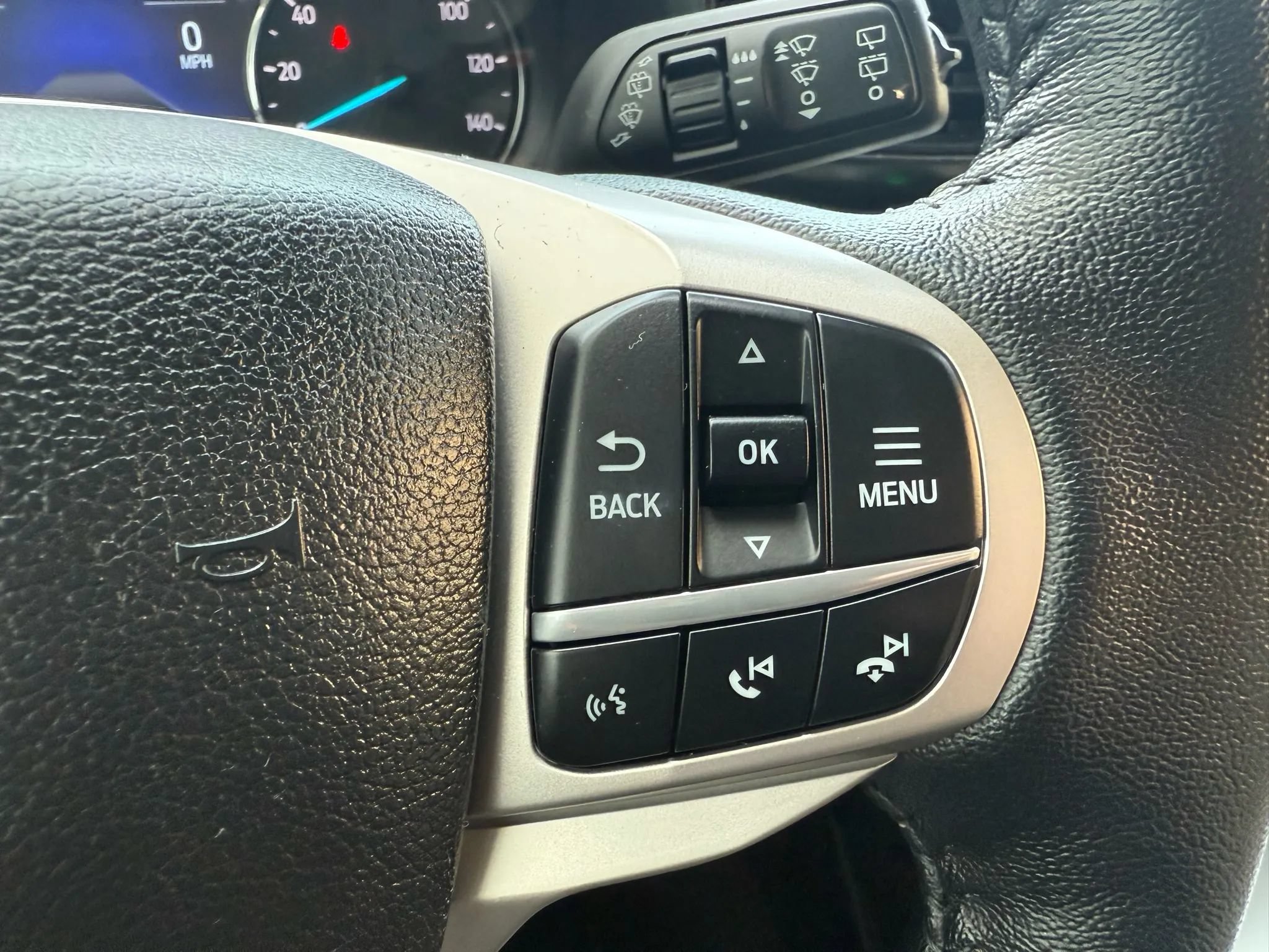 Used 2021 Ford Explorer XLT AWD/4WD image 14