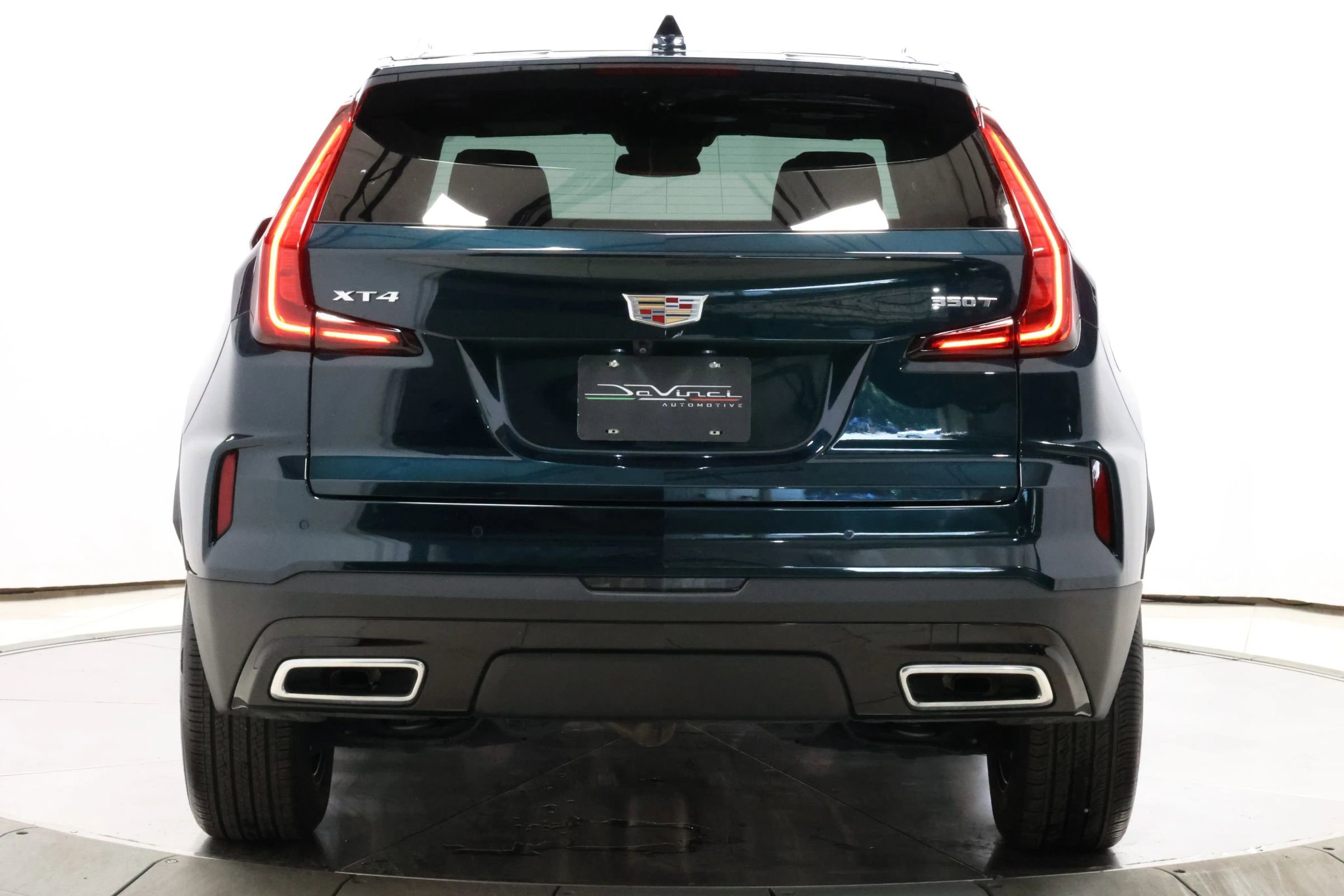 Used 2024 Cadillac XT4 Premium Luxury image 48