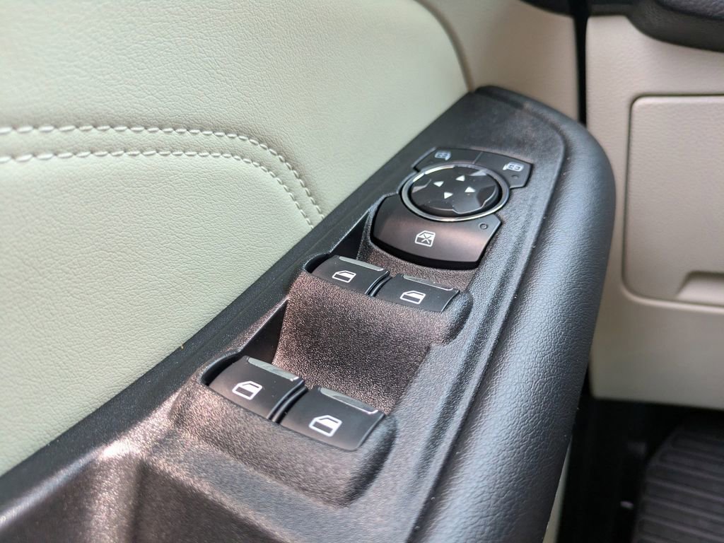 Used 2024 Ford Edge Titanium image 26