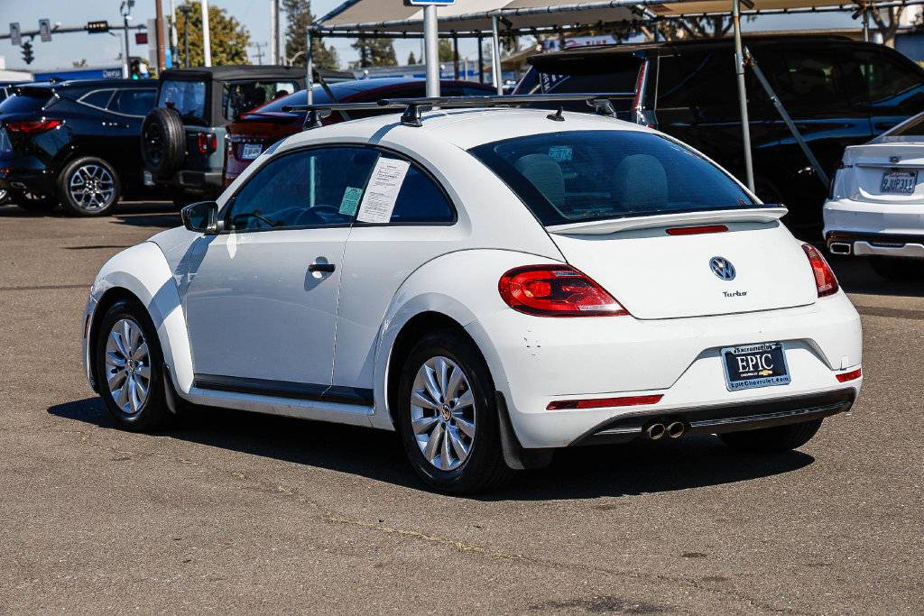 Used 2018 Volkswagen Beetle 2.0T S FWD image 2