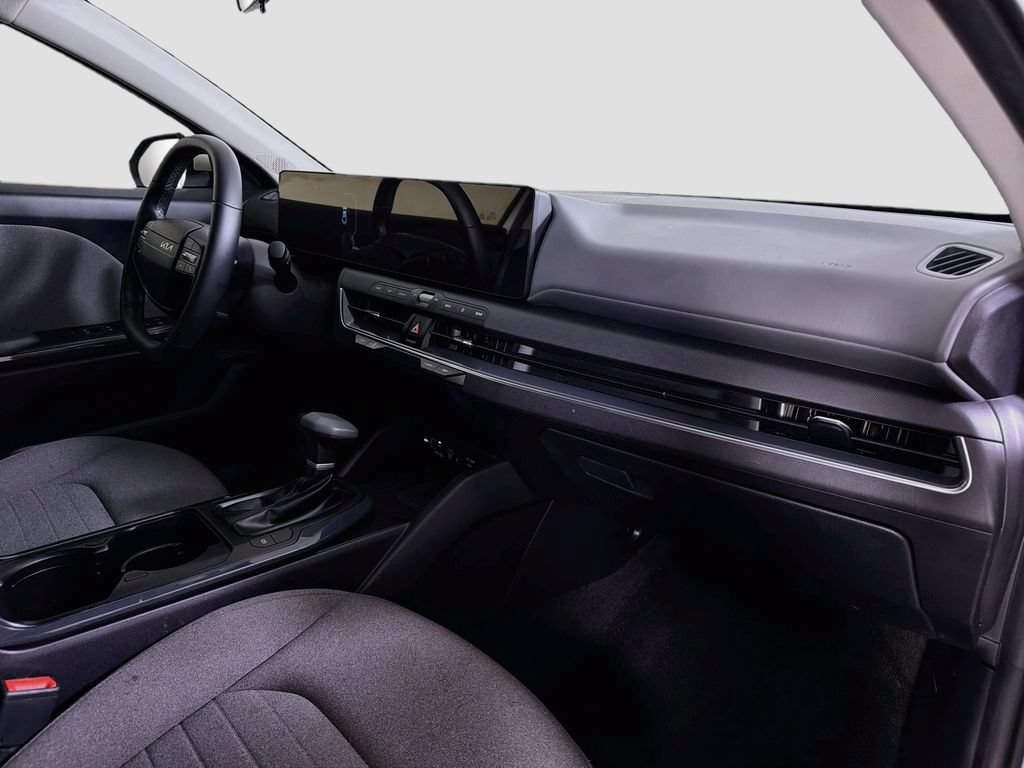 Used 2025 Kia K4 EX FWD image 32