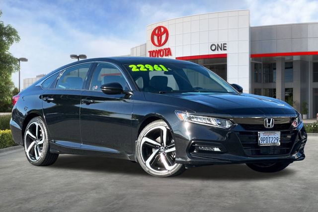 Used 2019 Honda Accord Sport image 2