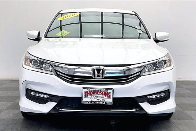 Used 2016 Honda Accord Sport image 2