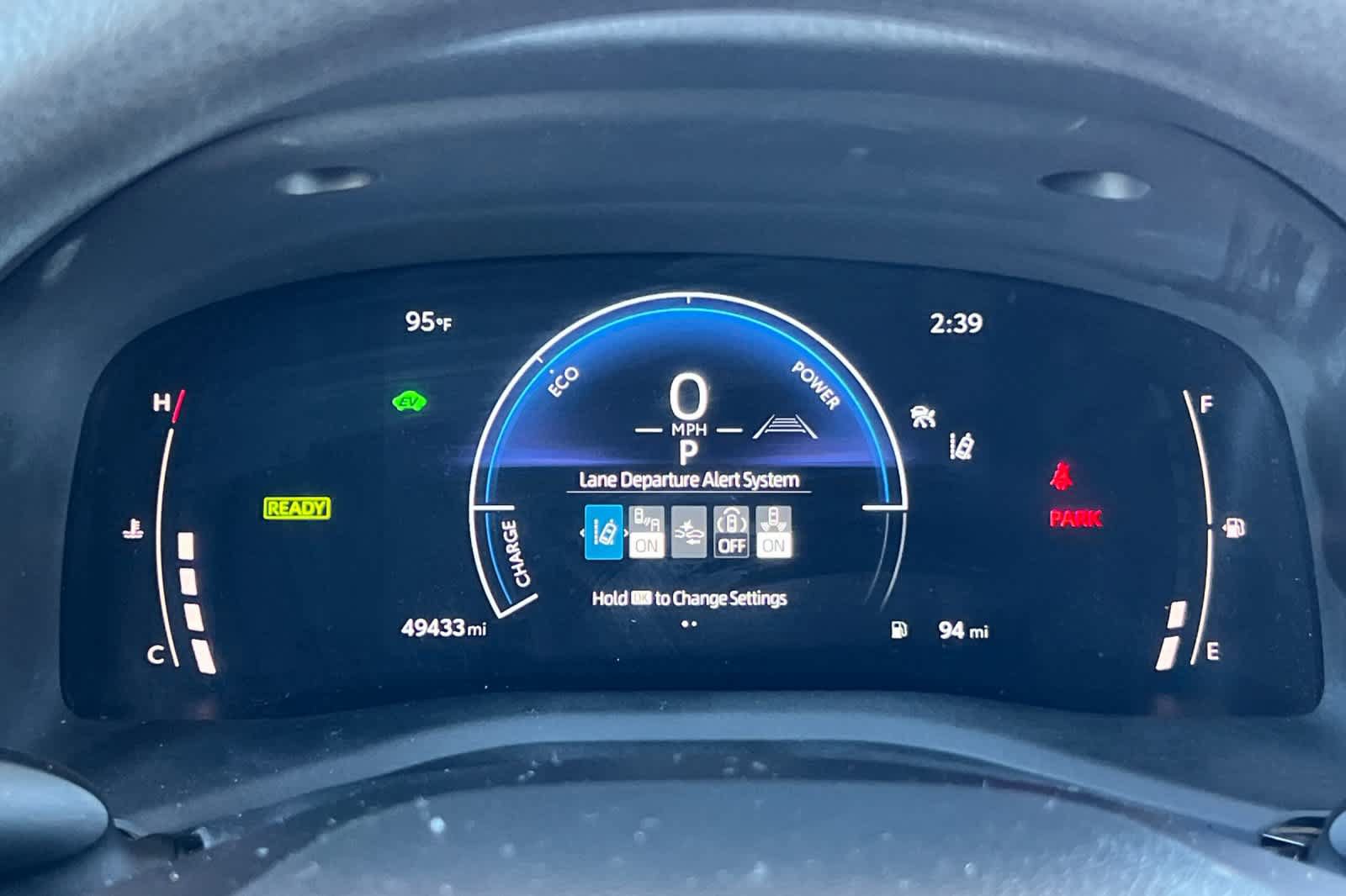 Used 2025 Toyota Camry LE FWD image 27