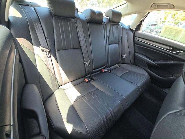 Used 2021 Honda Accord Touring image 11