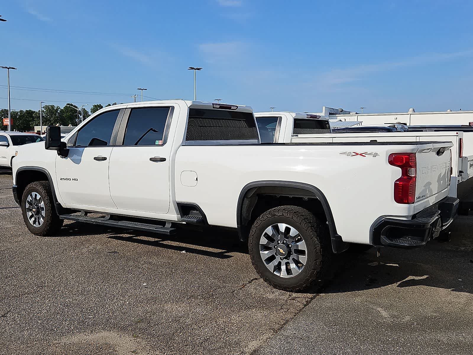 Used 2023 Chevrolet Silverado 2500 Custom w/ Custom Convenience Package AWD/4WD image 3