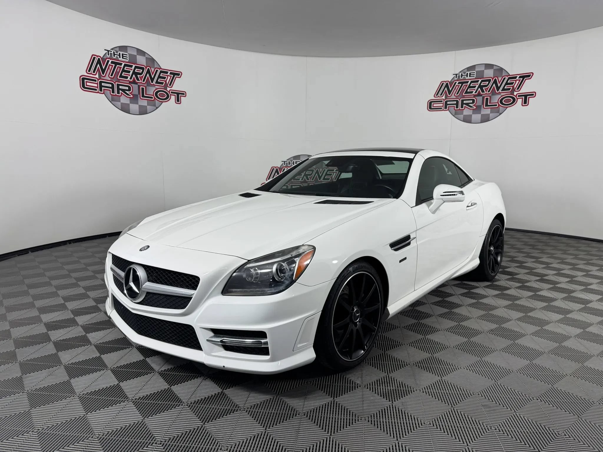 Used 2015 Mercedes-Benz SLK 250 image 5