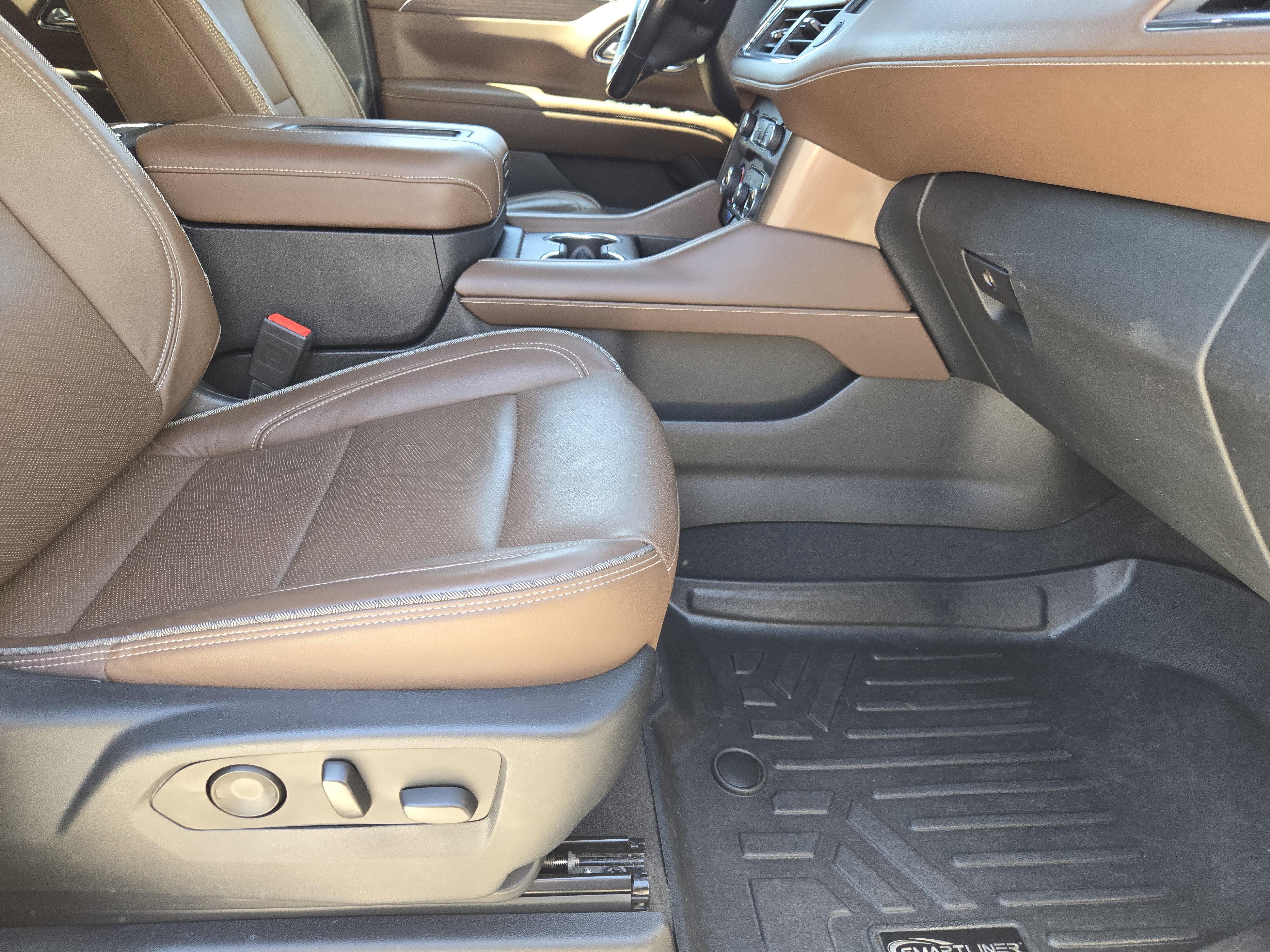 Used 2023 Chevrolet Tahoe High Country w/ Premium Package 2 image 16