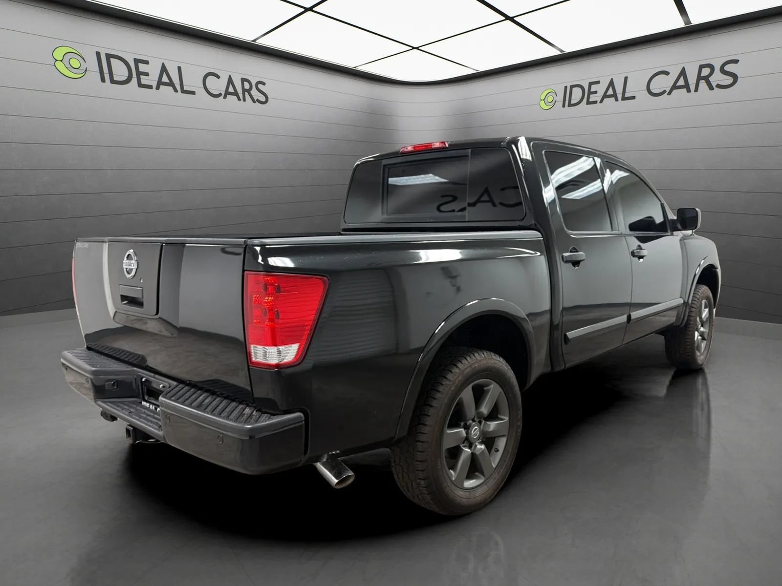 Used 2012 Nissan Titan SV w/ Sport Appearance Pkg AWD/4WD image 5
