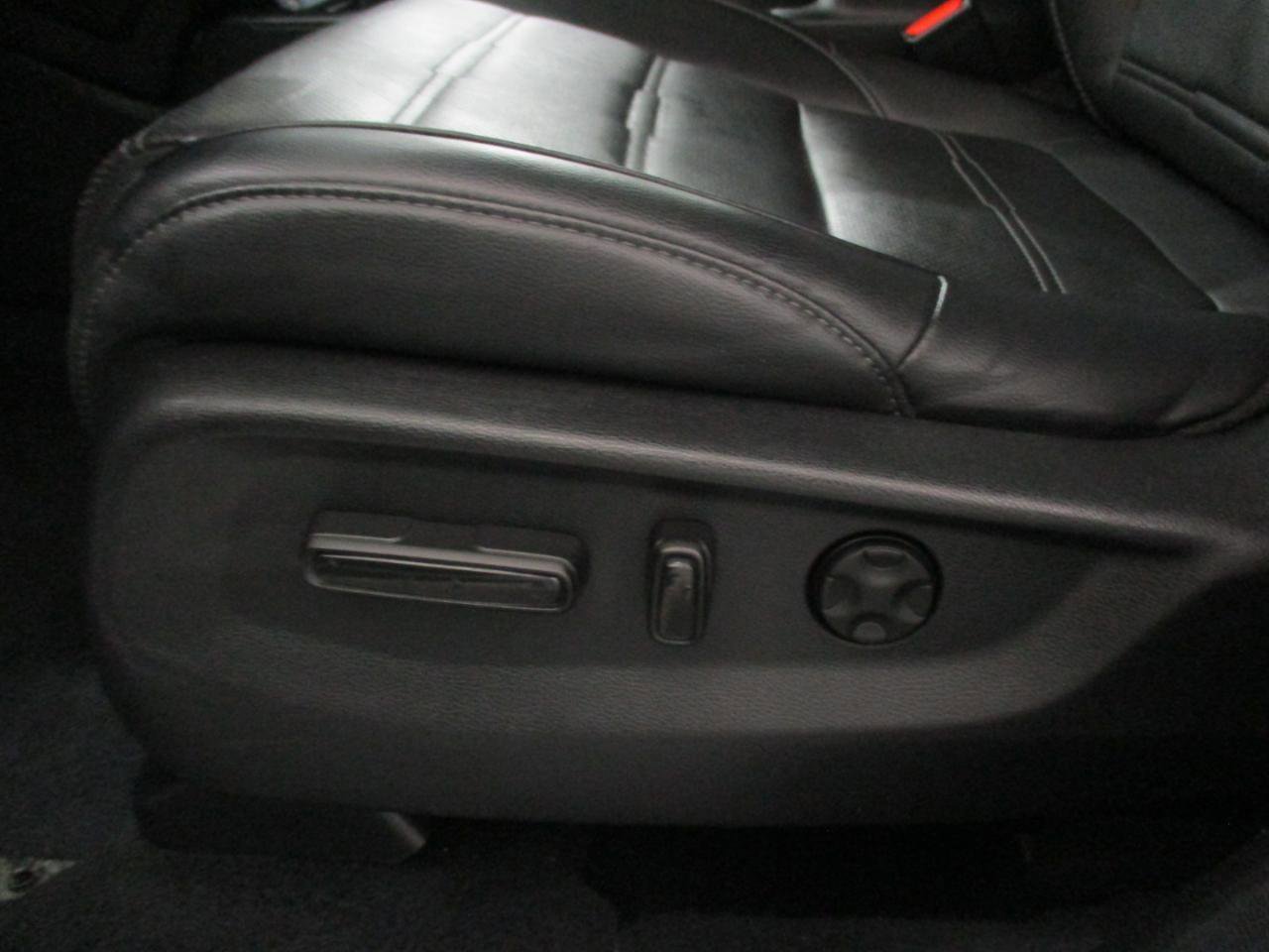 Used 2022 Honda CR-V EX-L image 19