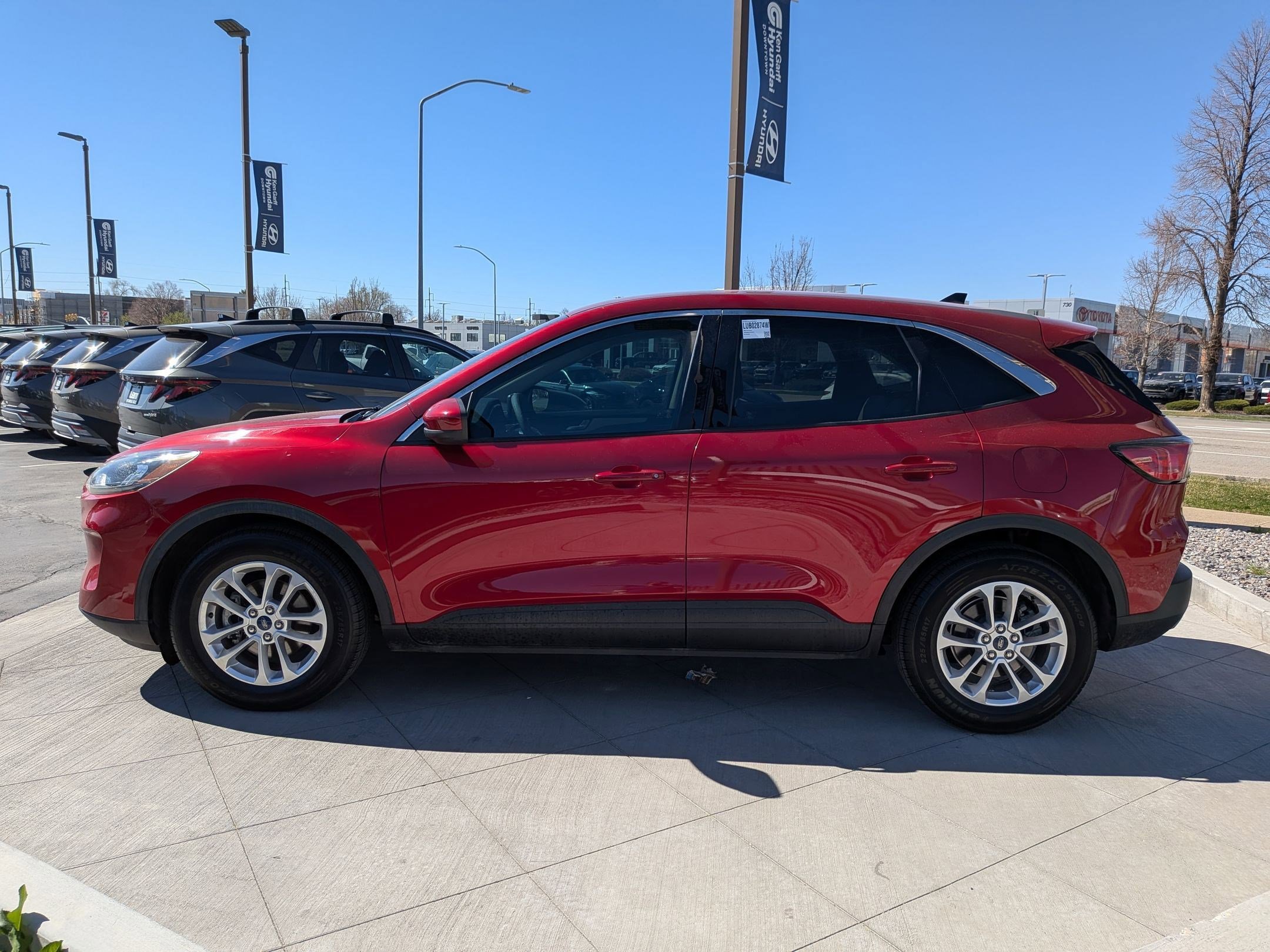 Used 2020 Ford Escape SE image 8