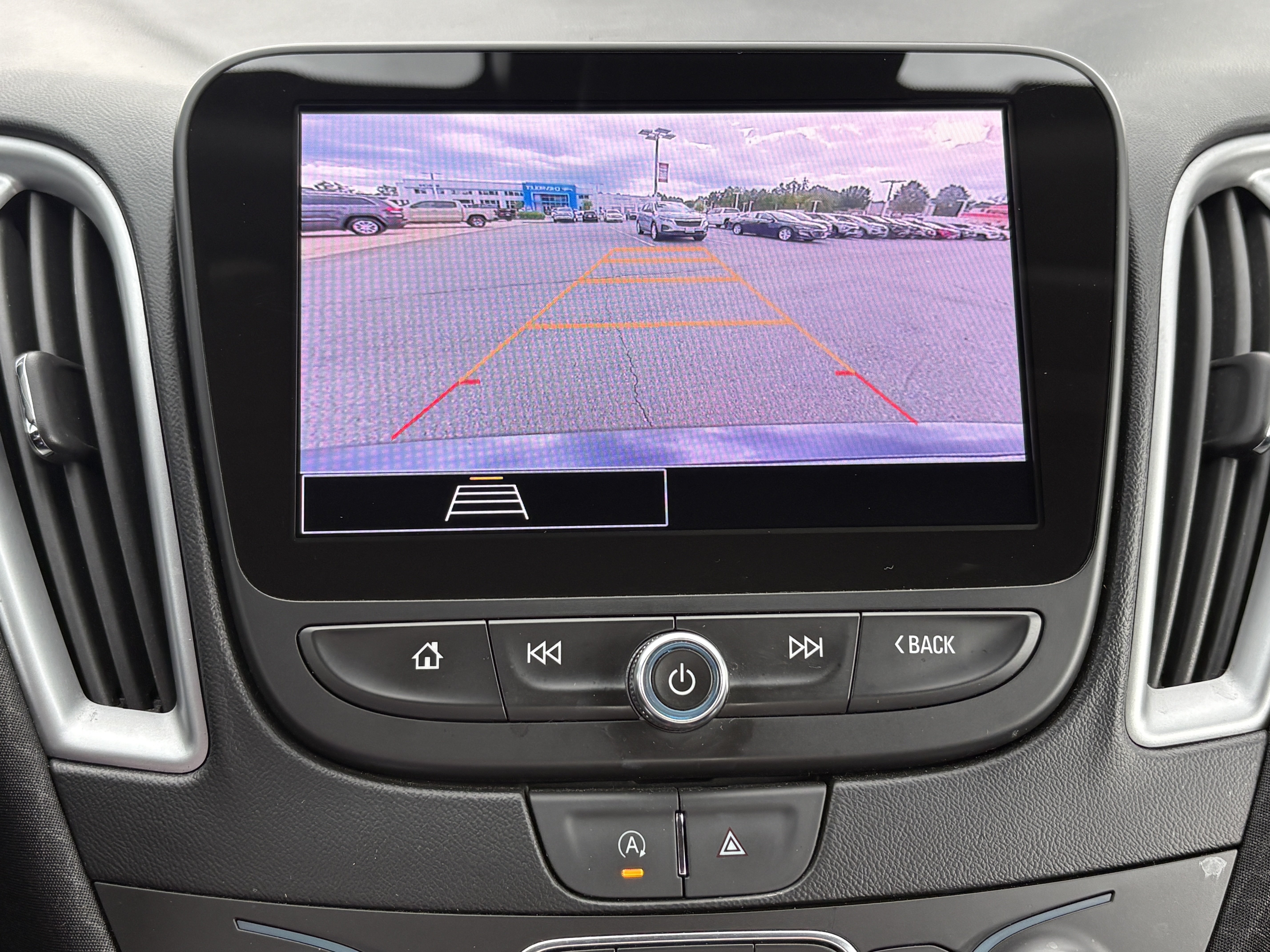Used 2023 Chevrolet Malibu LT FWD image 22