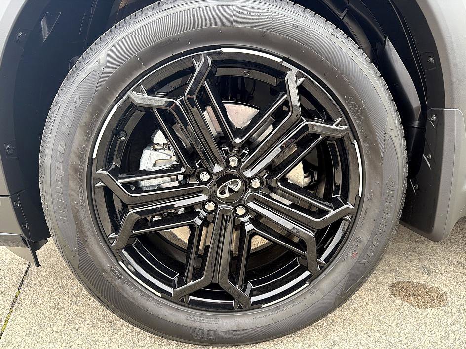 New 2026 INFINITI QX60 Sport image 8