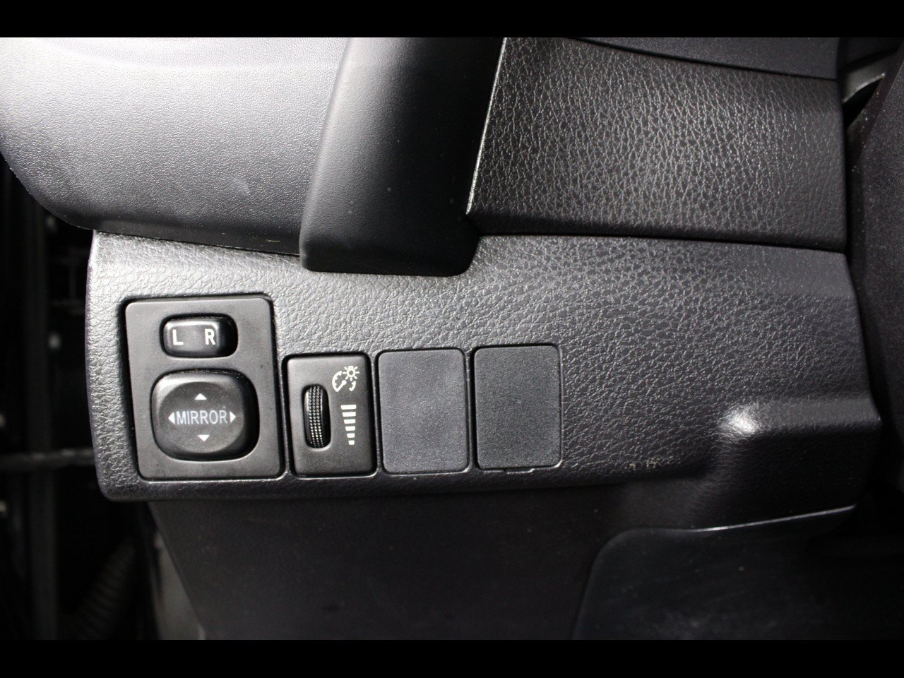 Used 2017 Toyota Corolla LE FWD image 20