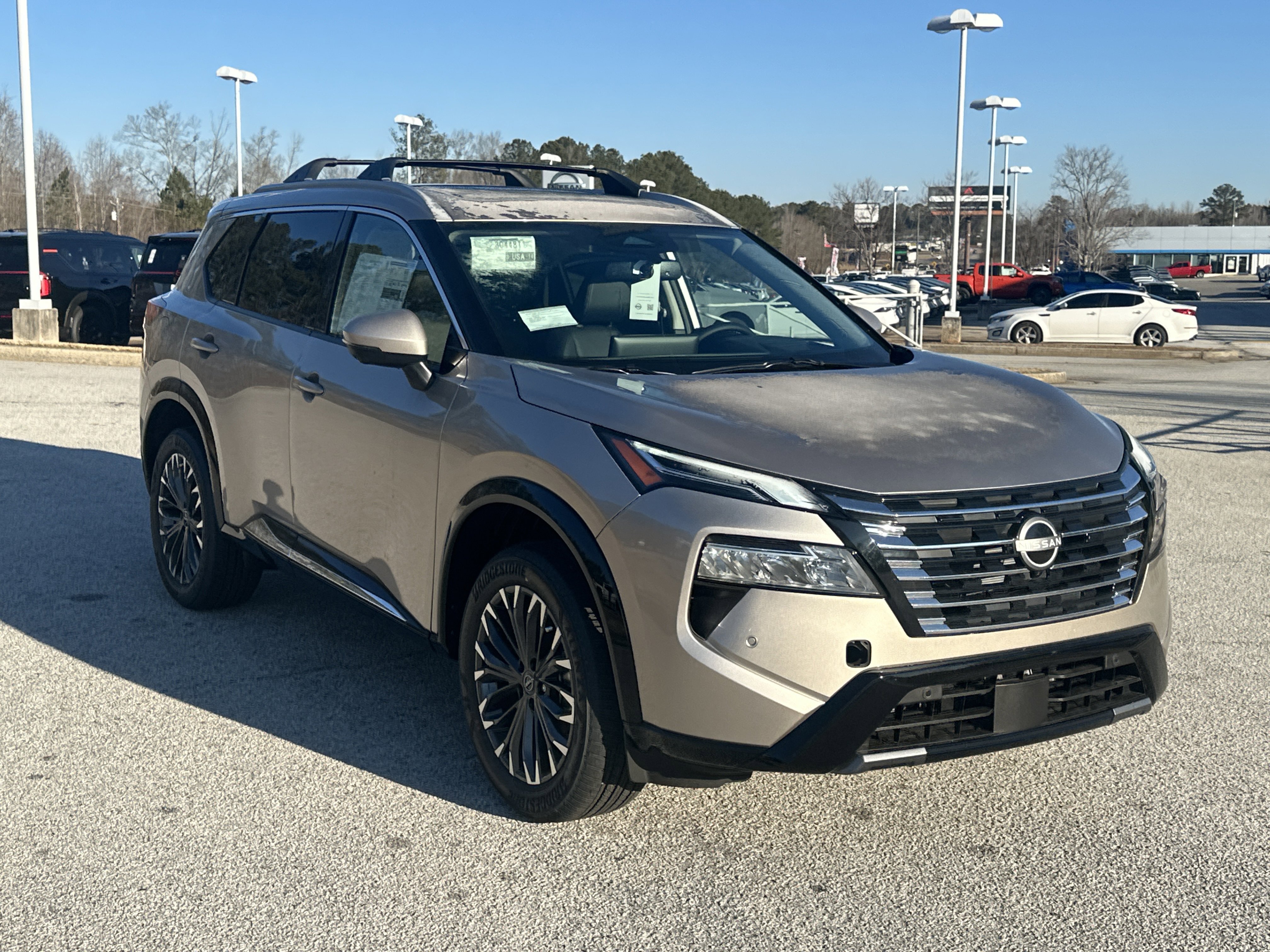 New 2026 Nissan Rogue Platinum w/ Platinum Premium Package image 3