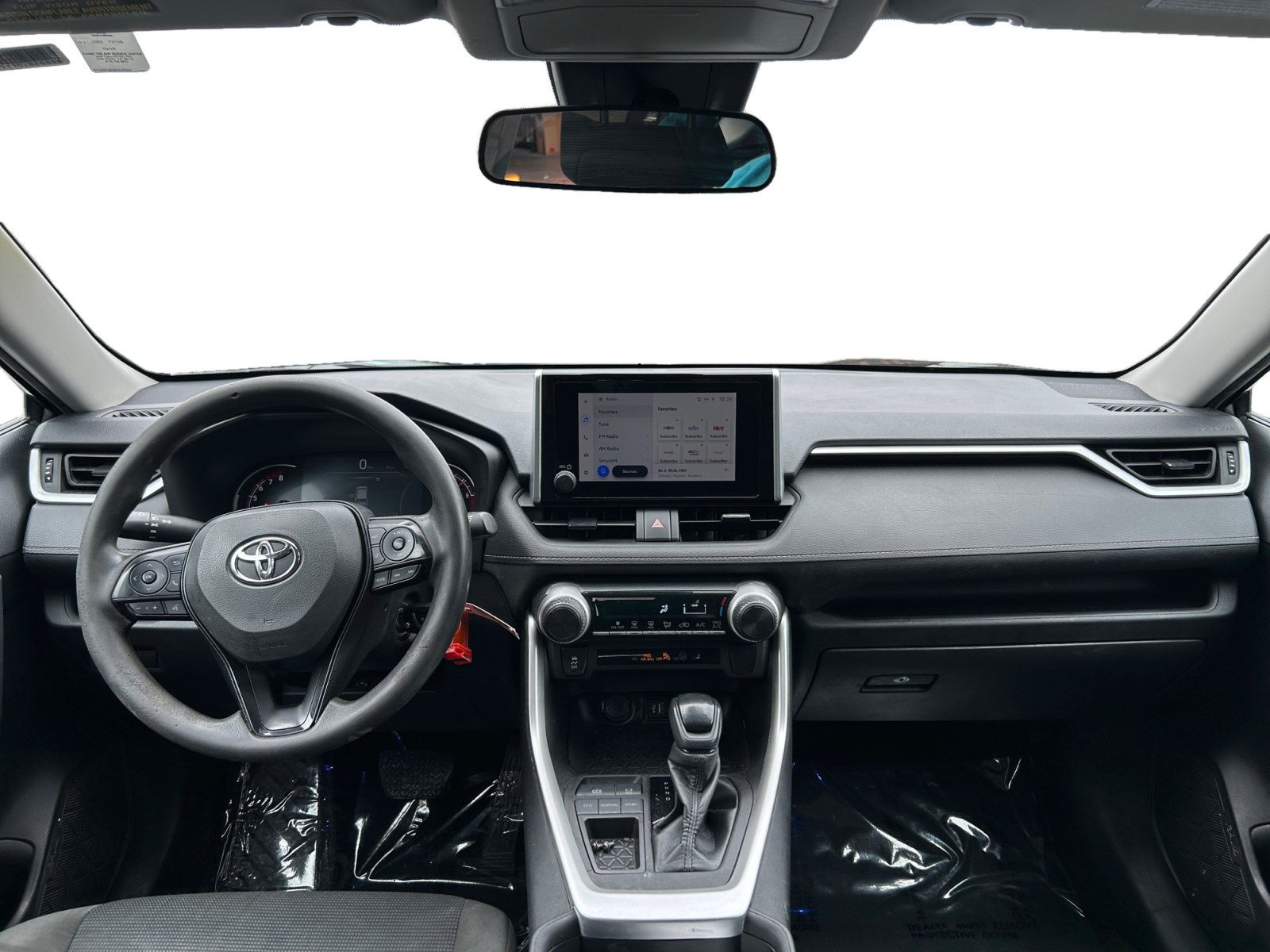 Used 2023 Toyota RAV4 LE FWD image 11