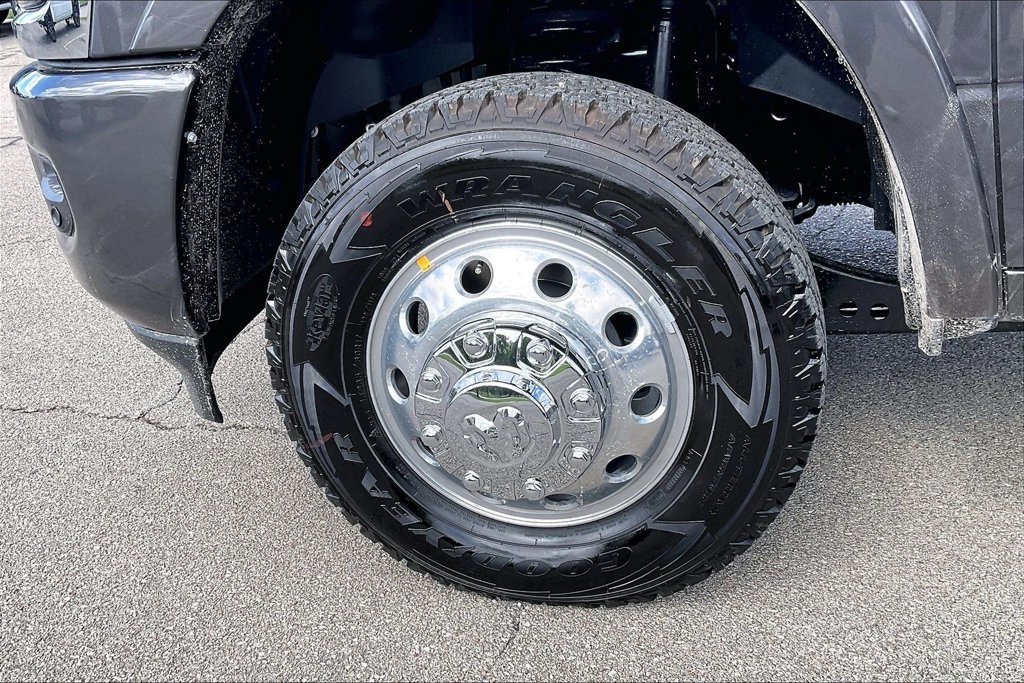 New 2027 RAM 3500 Tradesman AWD/4WD image 11