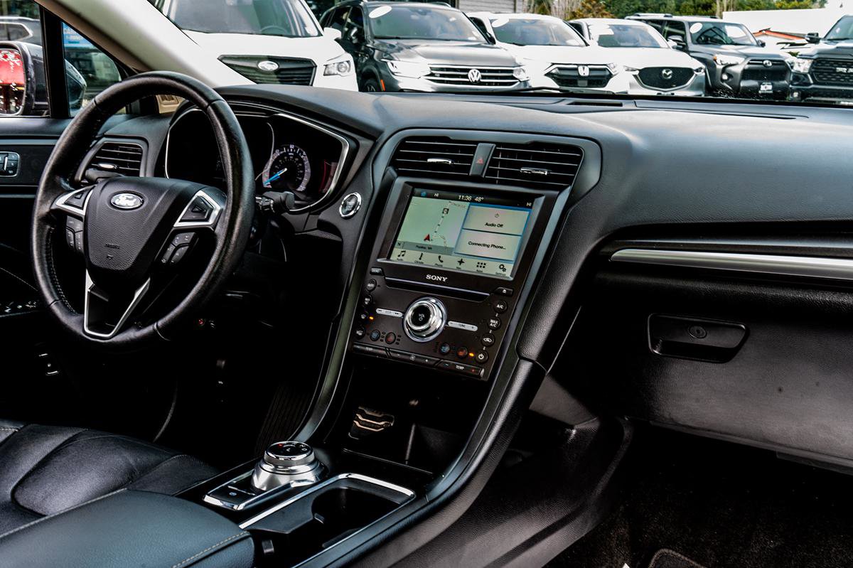 Used 2018 Ford Fusion Energi Titanium image 37