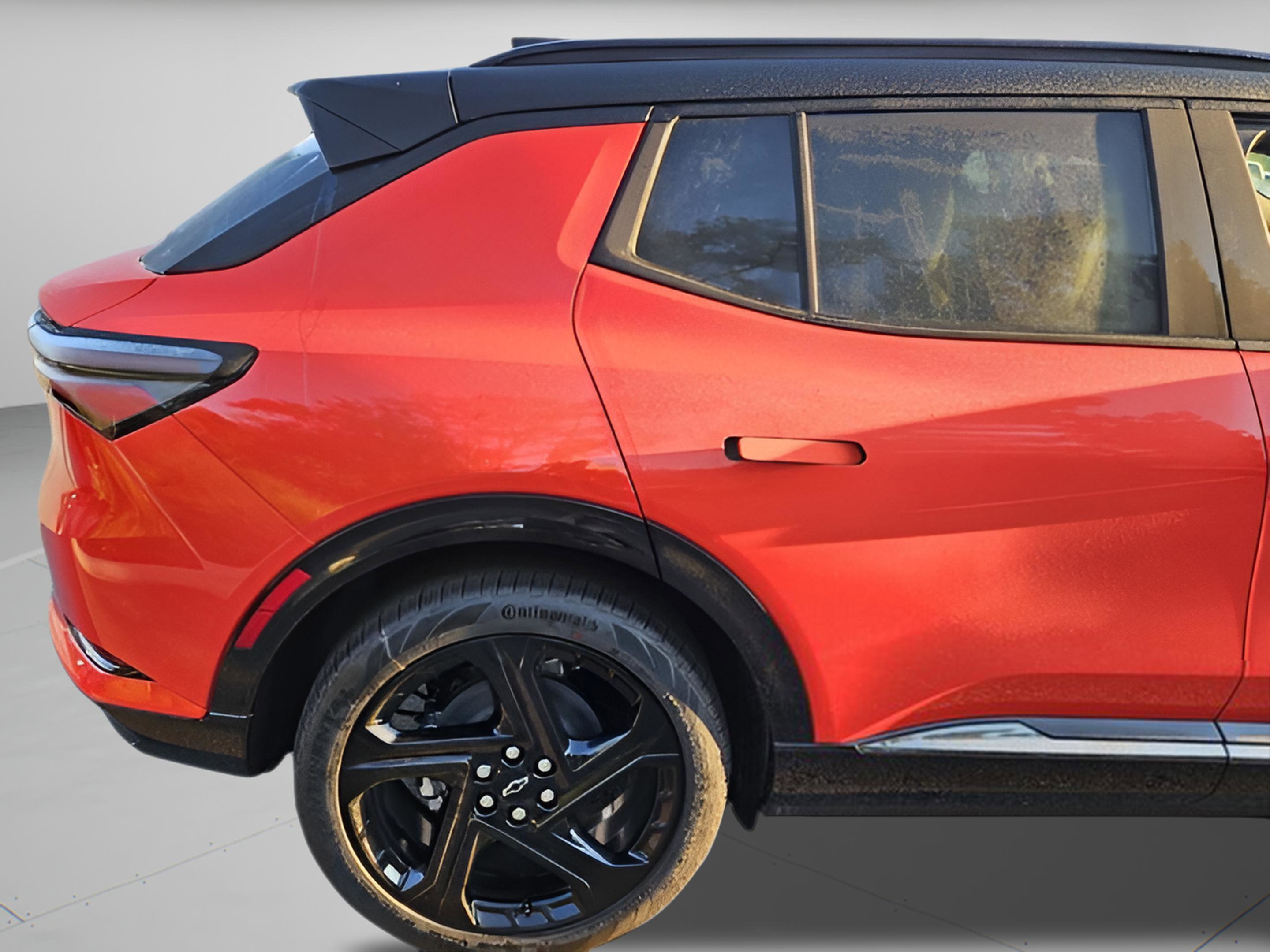 New 2025 Chevrolet Equinox EV RS image 9