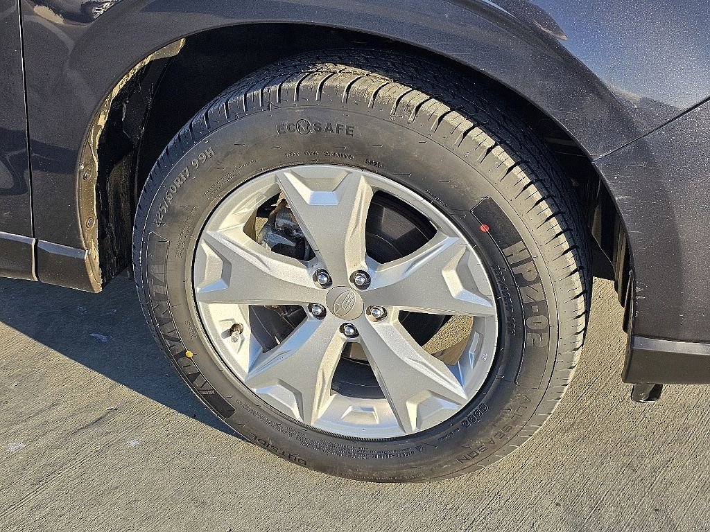 Used 2014 Subaru Forester 2.5i Premium w/ All-Weather Package image 9