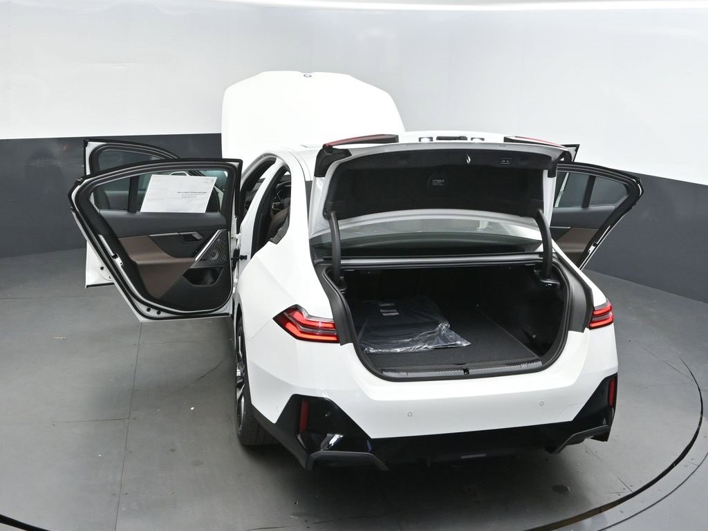 New 2026 BMW 530i w/ M Sport Package image 41