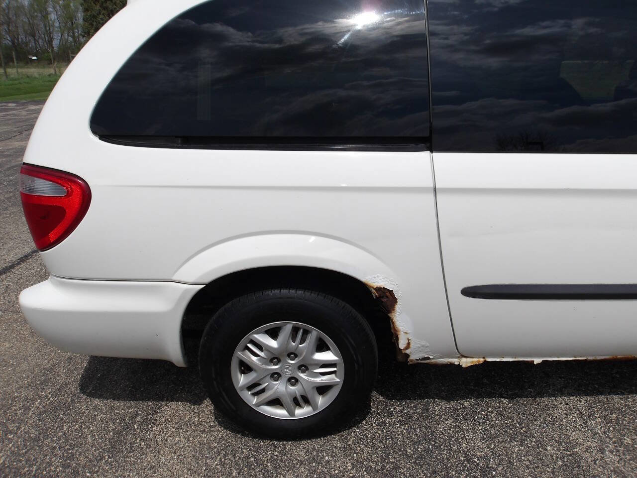 Used 2003 Dodge Grand Caravan Sport image 30