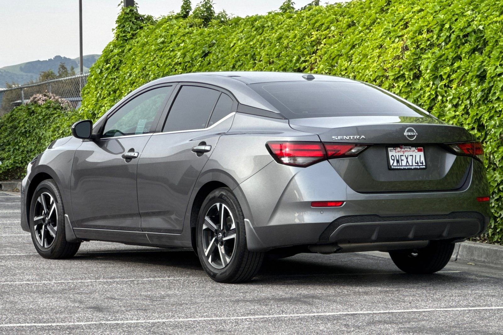 Used 2025 Nissan Sentra SV w/ All-Weather Package image 6