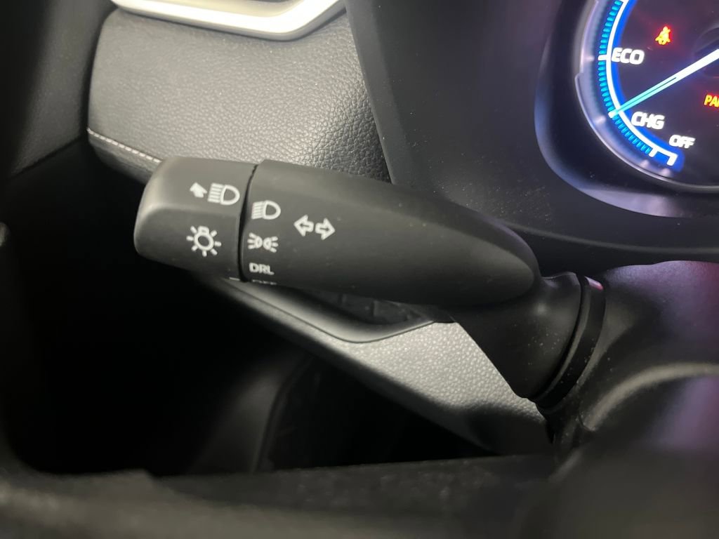 Used 2025 Toyota RAV4 LE image 62