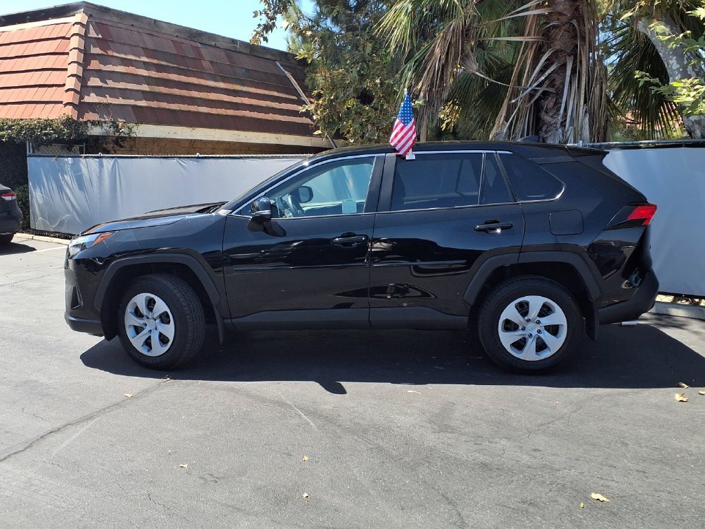 Certified 2025 Toyota RAV4 LE FWD image 3