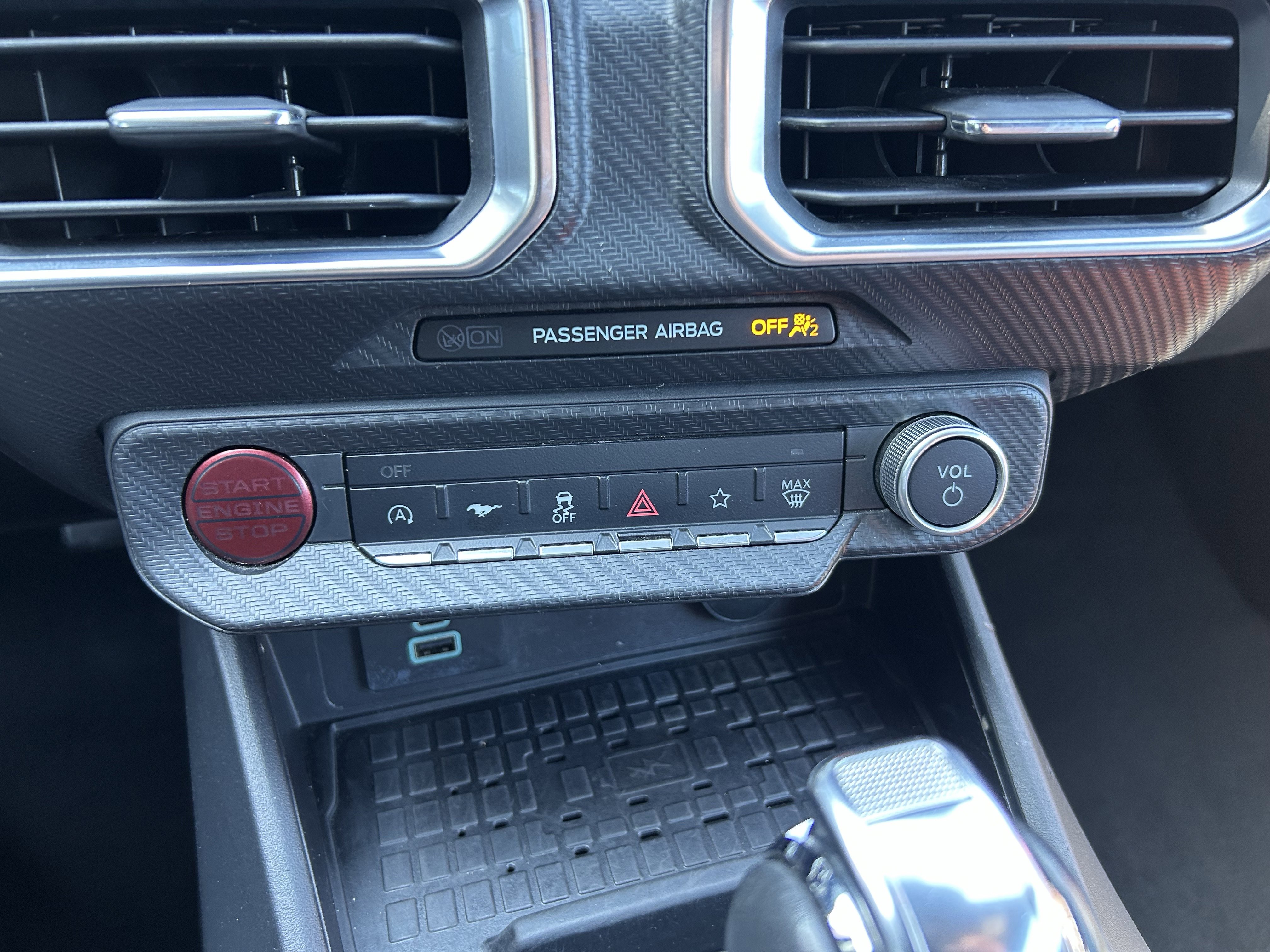 Used 2024 Ford Mustang Premium image 19