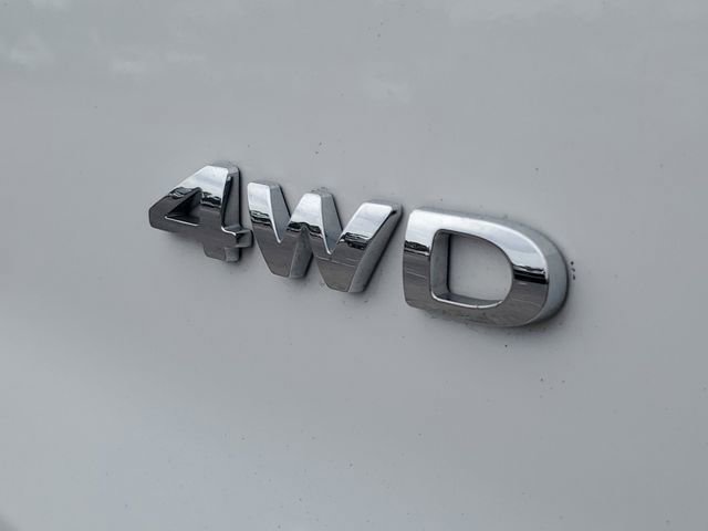 Certified 2018 Ford Explorer XLT w/ Equipment Group 202A image 7