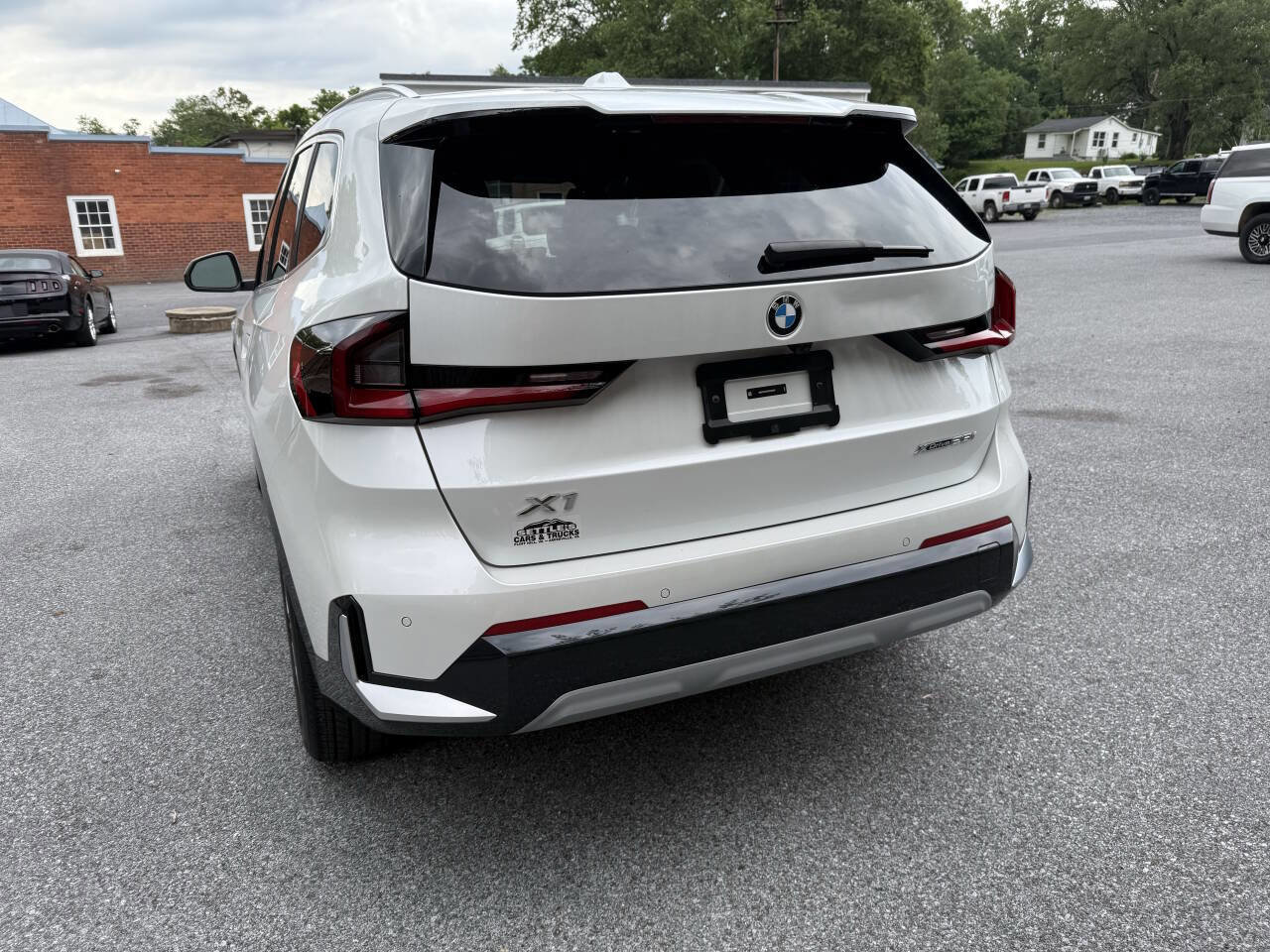 Used 2024 BMW X1 xDrive28i image 3