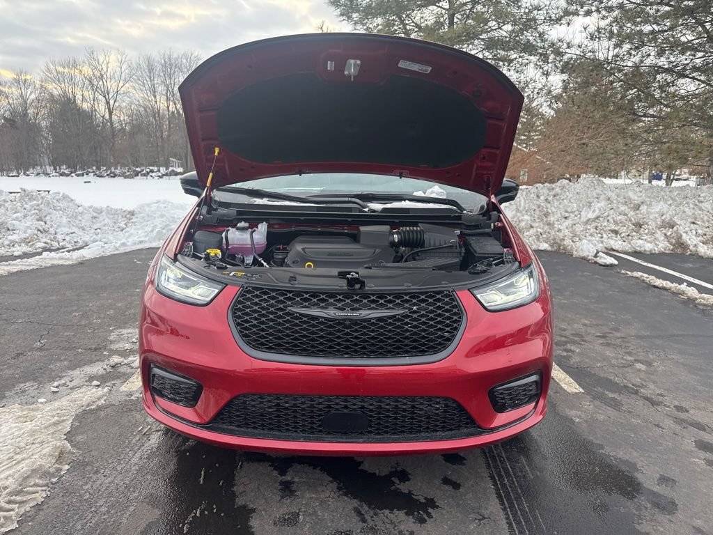 New 2026 Chrysler Pacifica Limited w/ S Appearance Package AWD/4WD image 19