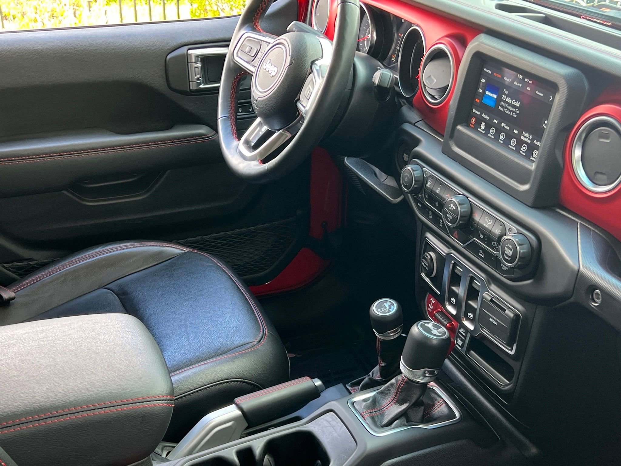 Used 2021 Jeep Wrangler Rubicon w/ Cold Weather Group AWD/4WD image 28