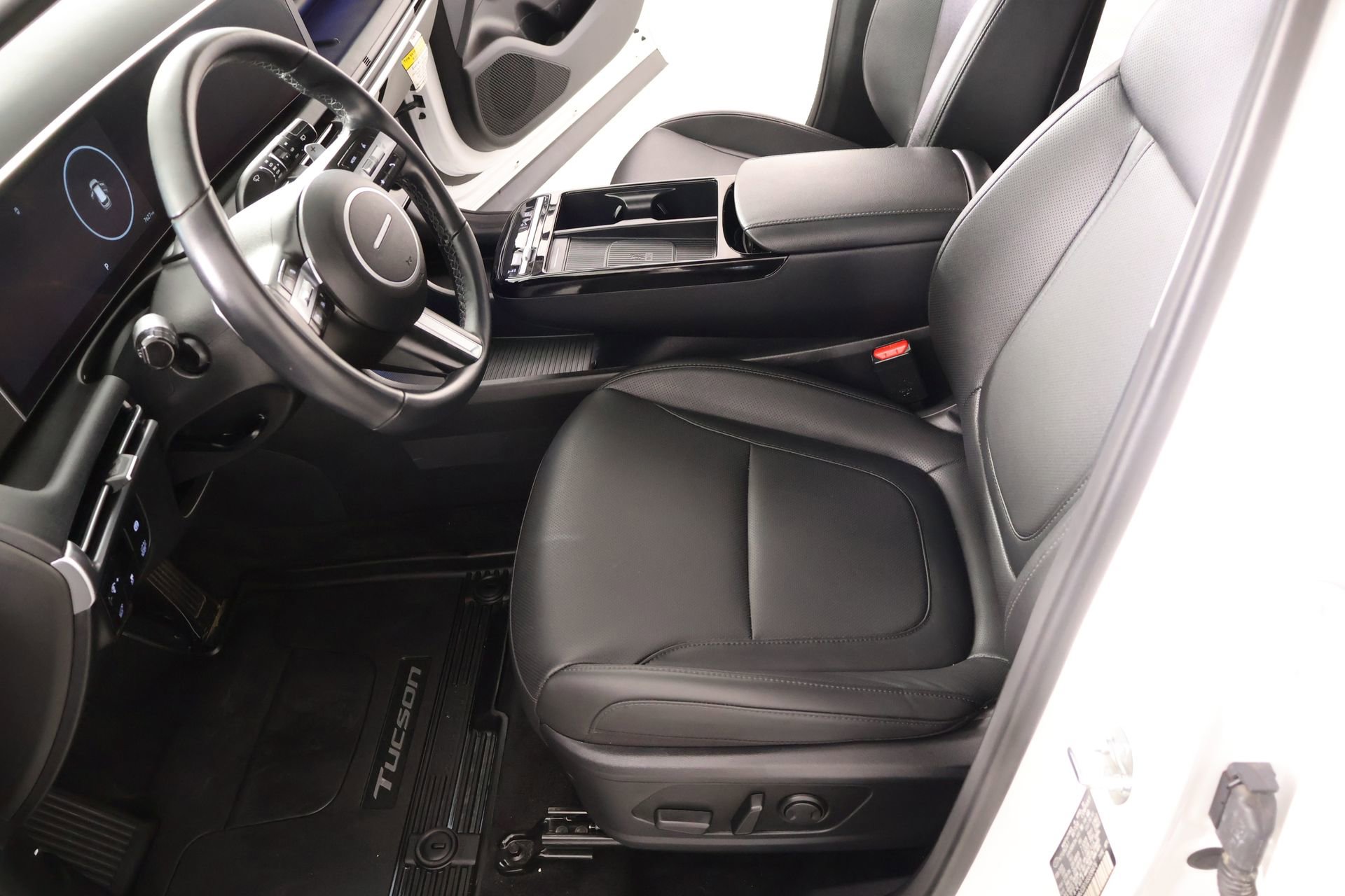 Certified 2025 Hyundai Tucson SEL AWD/4WD image 11